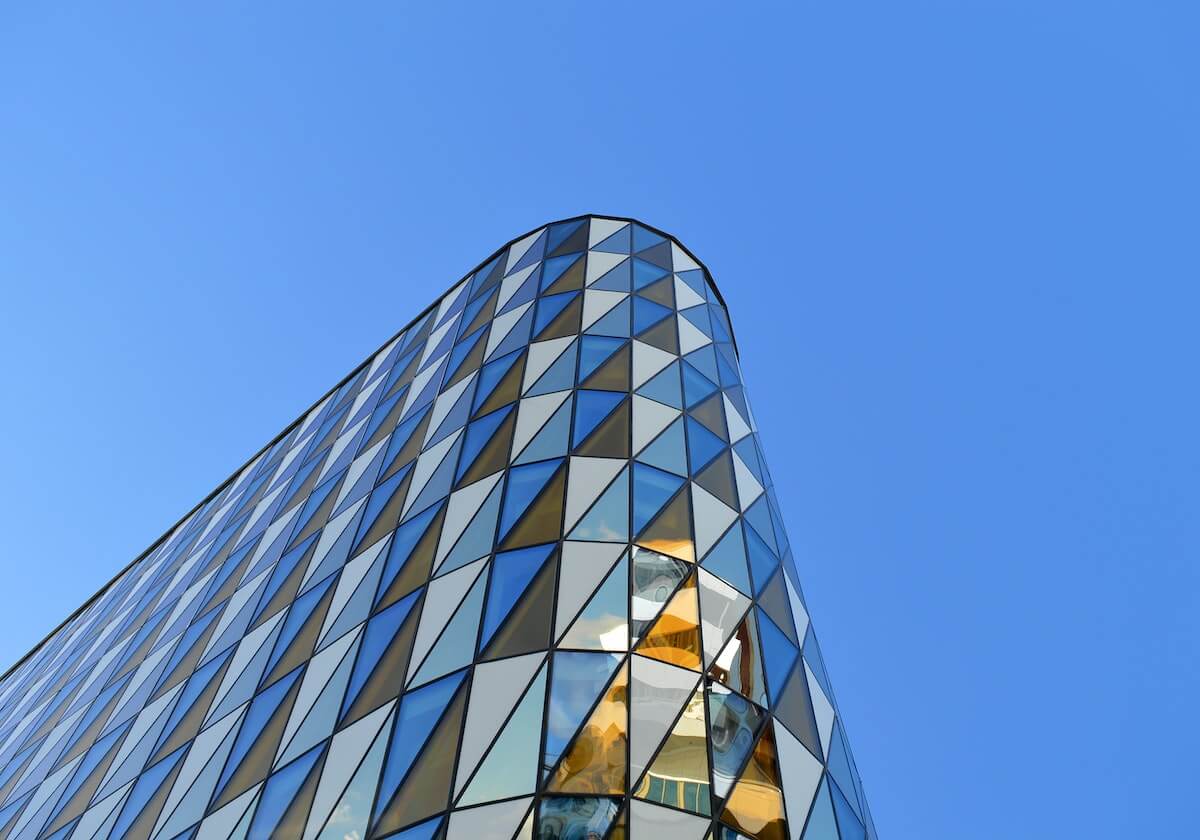 社区盾镜头一给到翻译，全场就知道不妙了，开云推送：数据党都沉默了